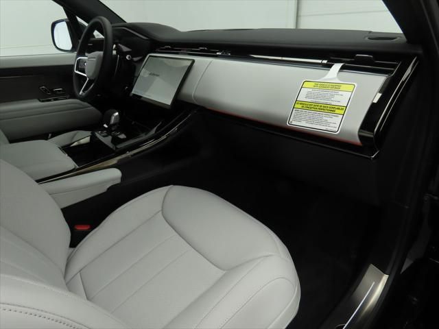 Thumbnail: 2026 Land Rover Range Rover Sport - 19