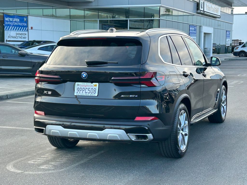 2025 BMW X5 xDrive50e 5