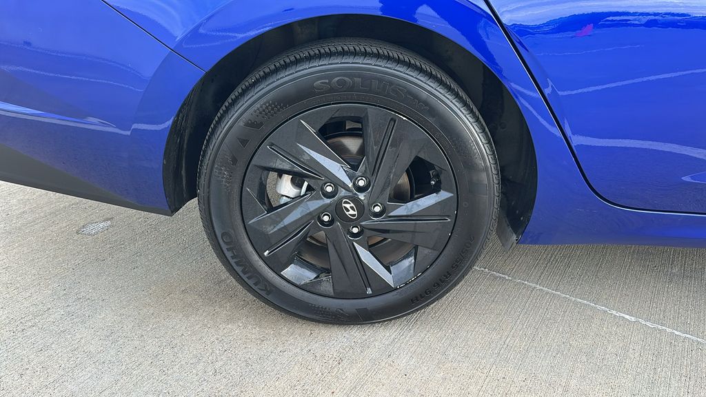 2023 Hyundai Elantra SEL Blue at Victoria Chrysler Dodge Jeep Ram