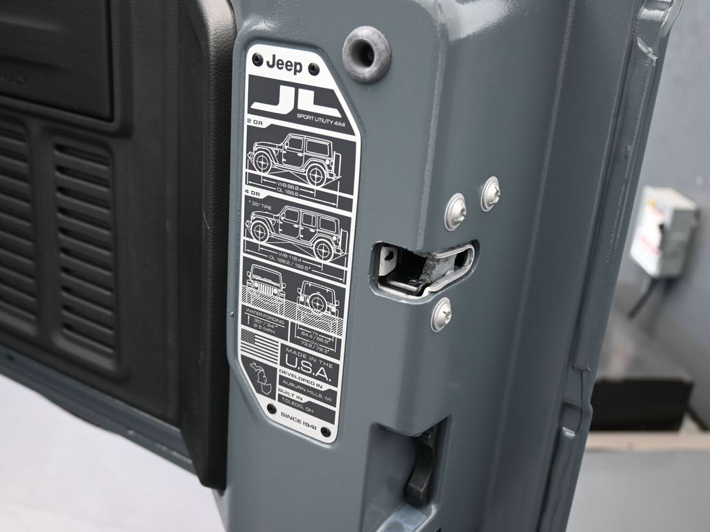 New 2026 Anvil Clear Coat Jeep Sport image 31