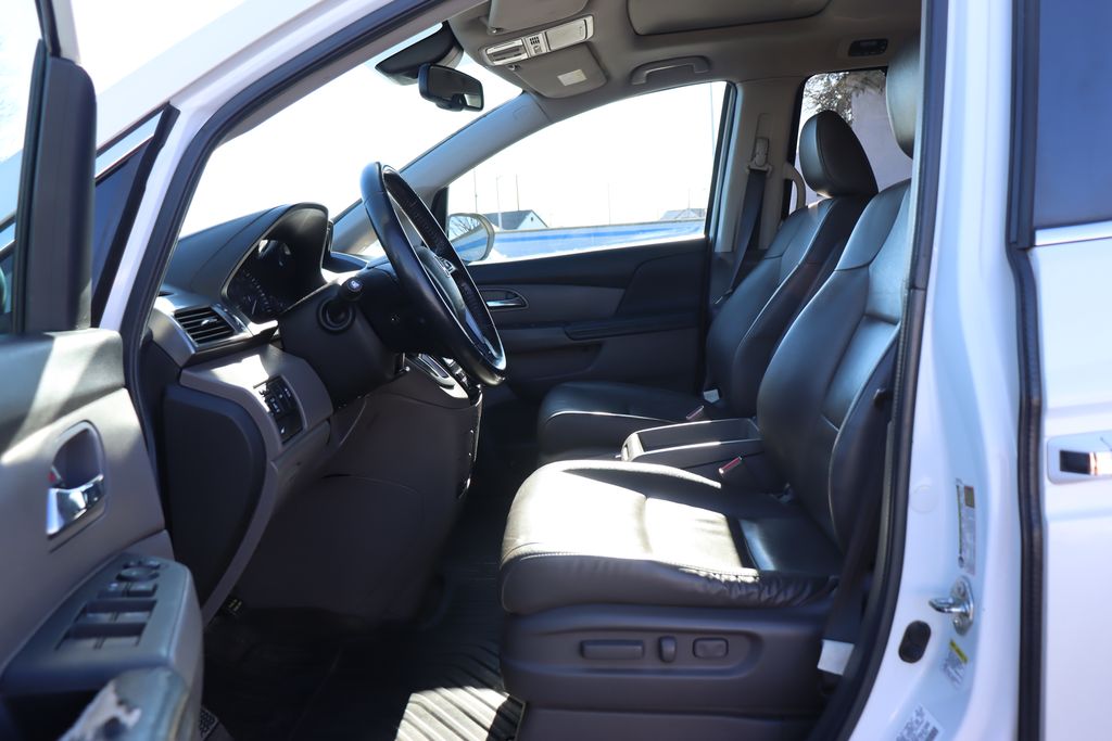 2014 Honda Odyssey EX-L 29