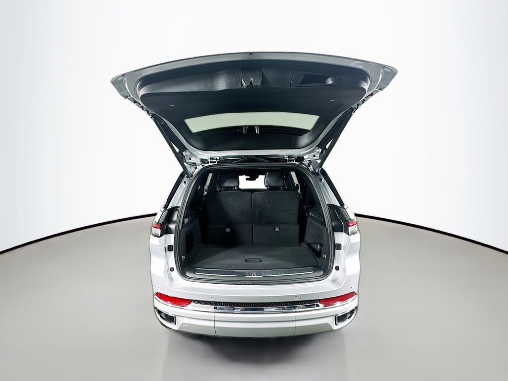 New 2025 Silver Jeep Overland image 16