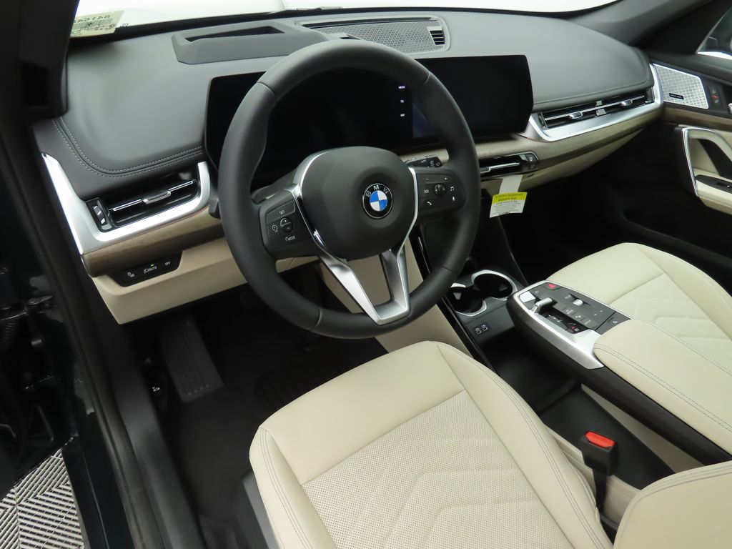 2025 BMW X1 xDrive28i 9