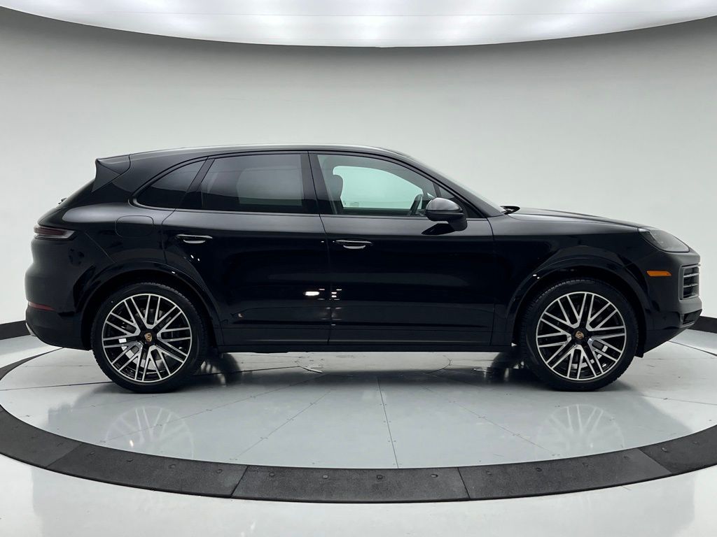 Thumbnail: 2025 Porsche Cayenne - 7