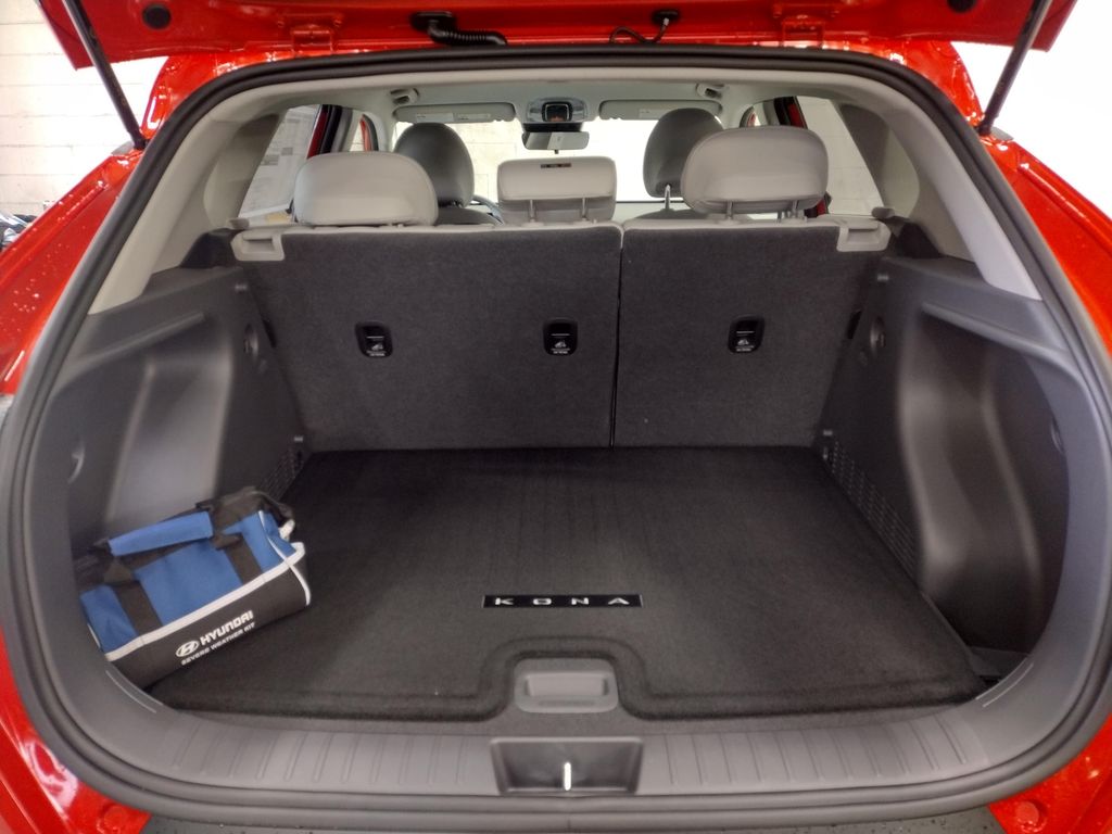 2026 Hyundai Kona SEL Premium