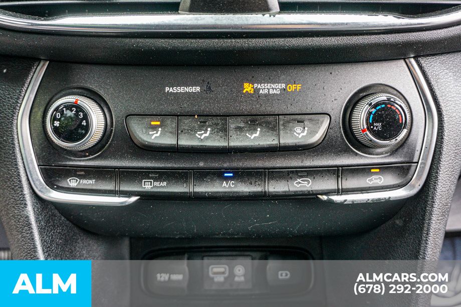 Used 2019 Blue Hyundai SE image 40