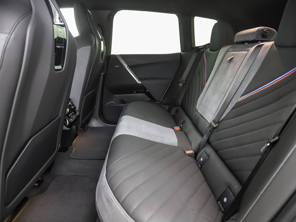 Thumbnail: 2026 BMW iX - 22