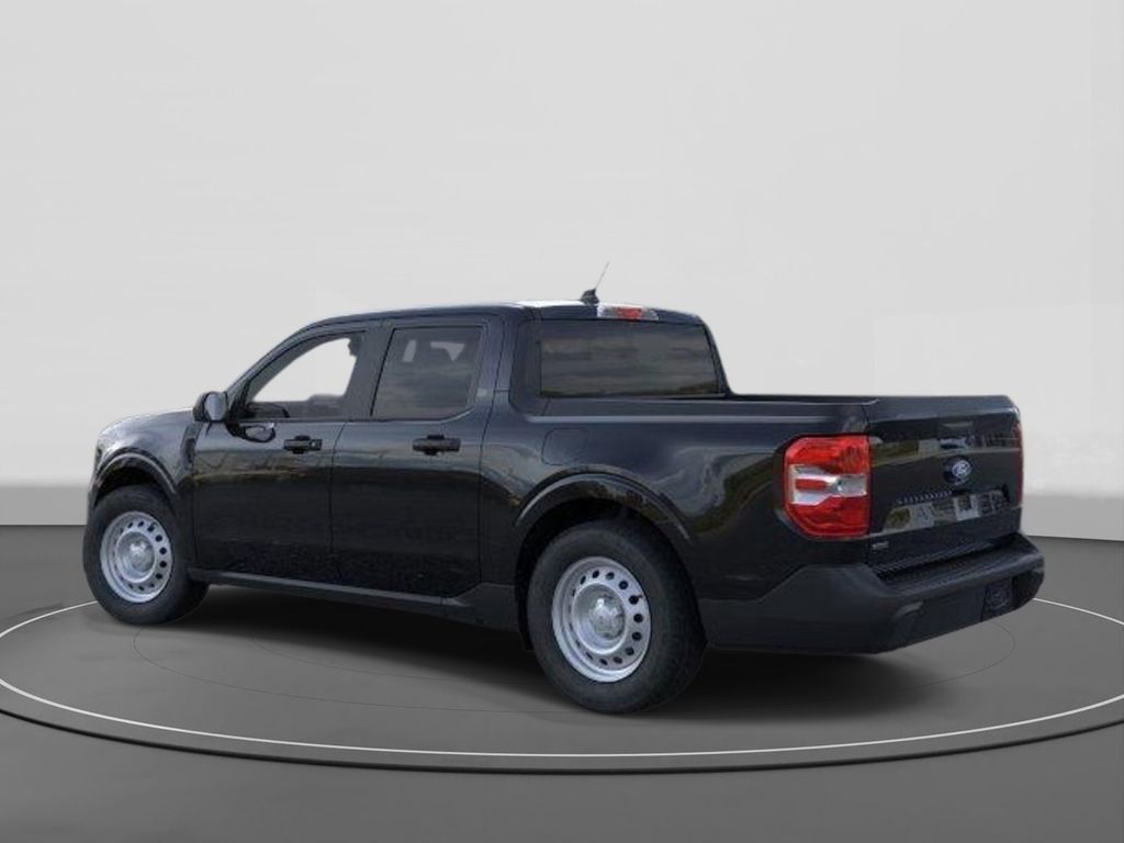 New 2026 Ford Maverick XL 4D Crew Cab