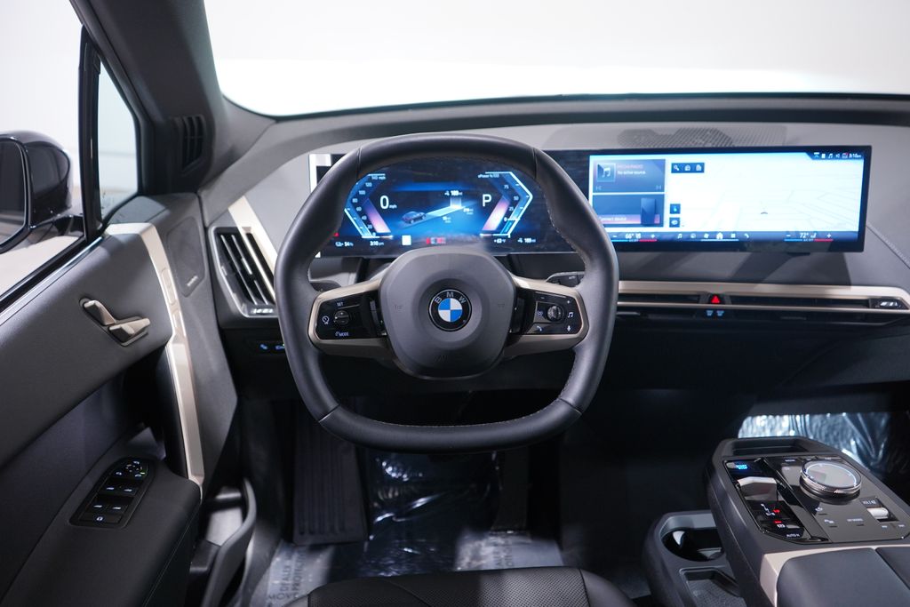 Thumbnail: 2026 BMW iX - 11