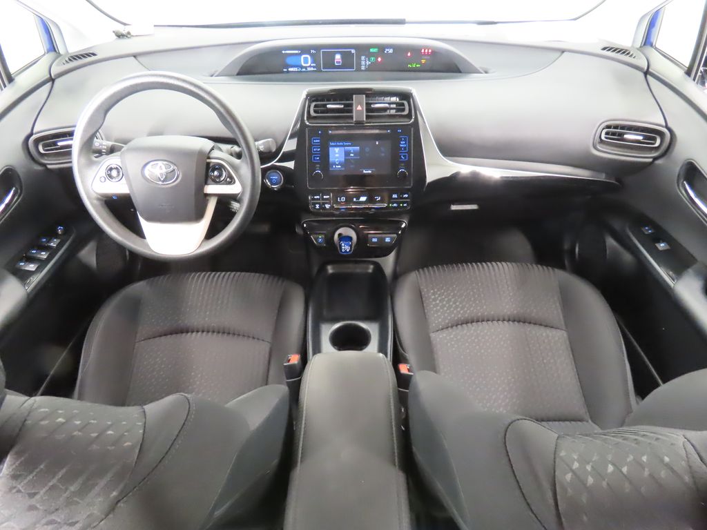 Thumbnail: 2017 Toyota Prius - 15
