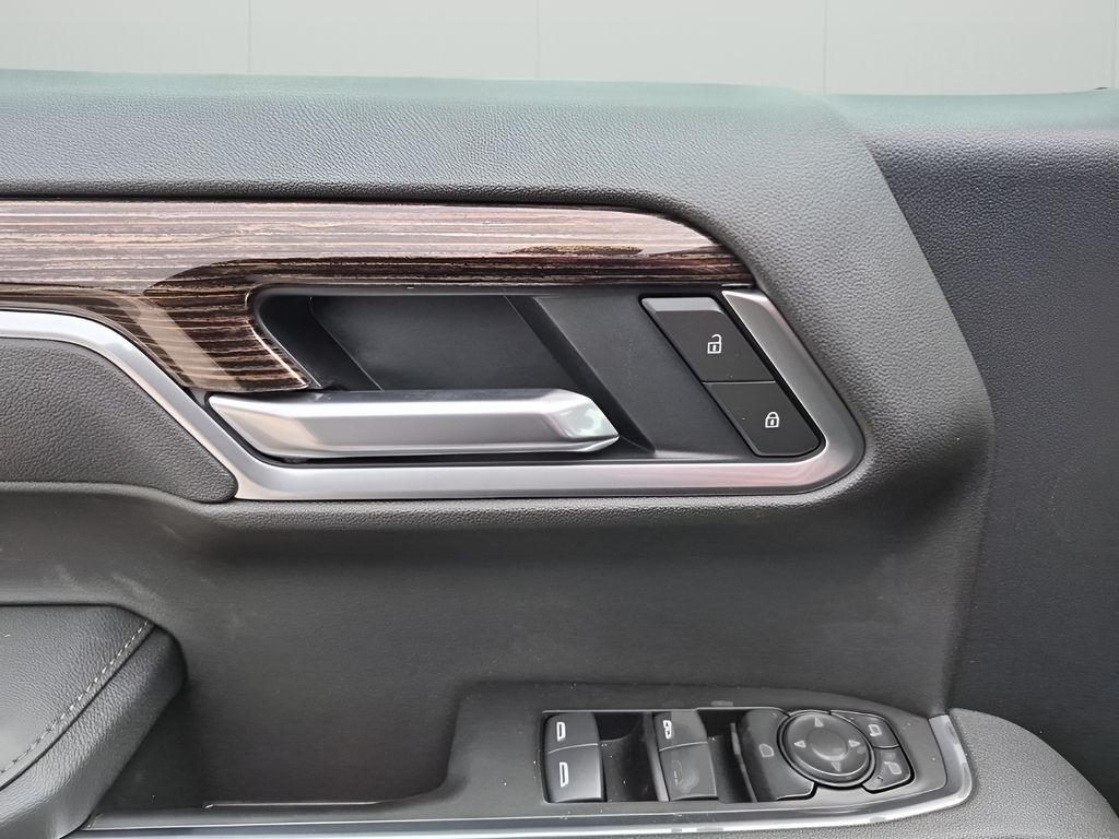 New 2026 Silver GMC SLE image 27