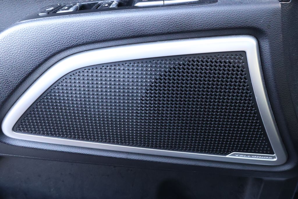 Thumbnail: 2020 Kia Telluride - 12