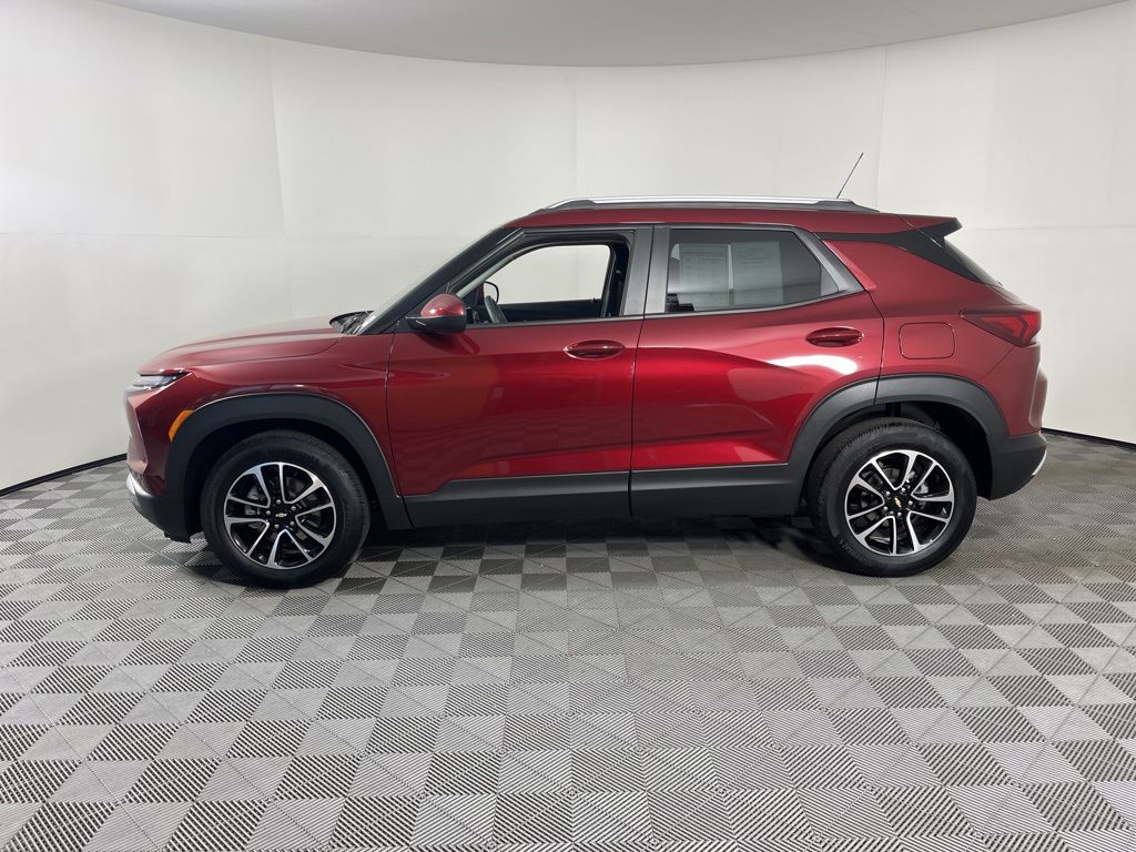 Thumbnail: 2025 Chevrolet TrailBlazer - 2