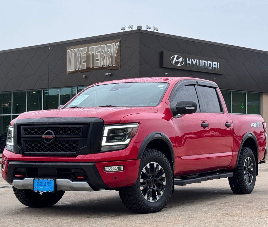 2021 Nissan Titan PRO-4X Crew Cab 4WD
