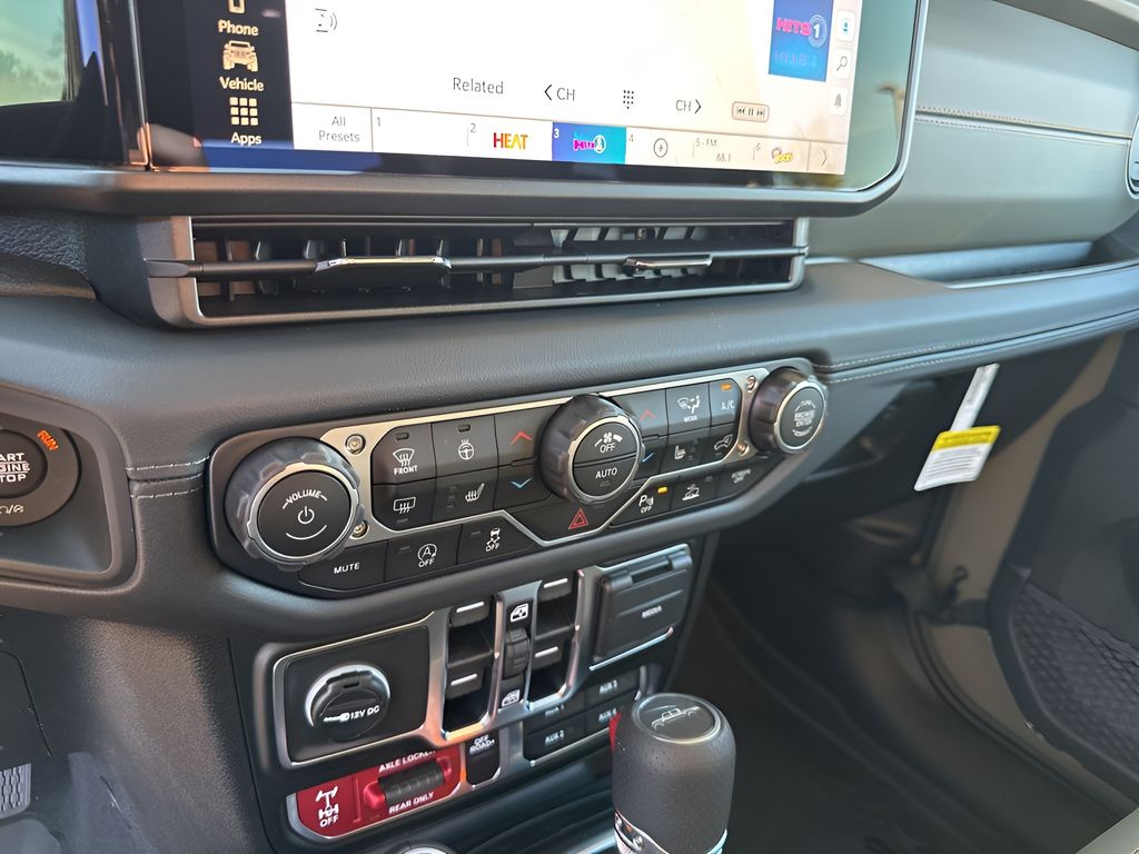 New Car 2025 Jeep Gladiator  Mojave For Sale Under $50,000 In Austin, Texas