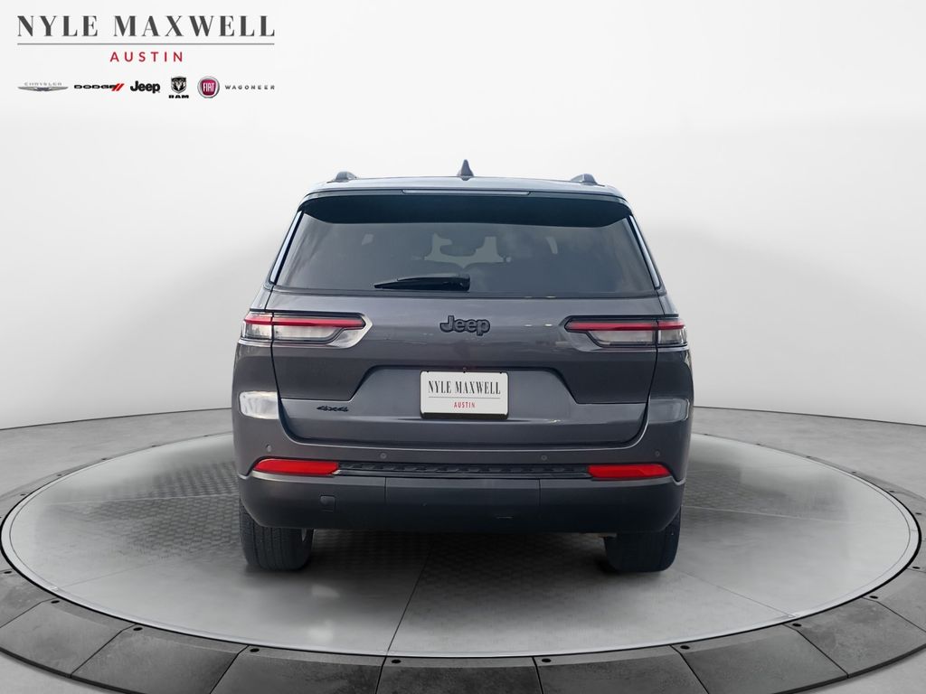 Used Car 2023 Jeep Grand Cherokee L  Altitude For Sale Under $30,000 In Austin, Texas