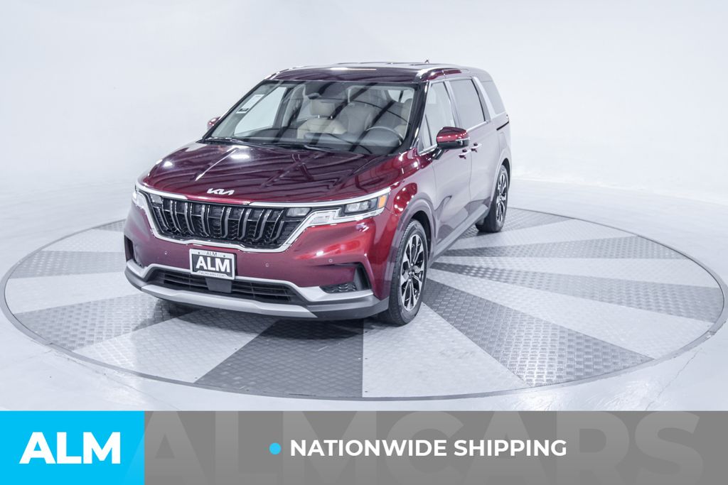 2024 Kia Carnival EX photo 2