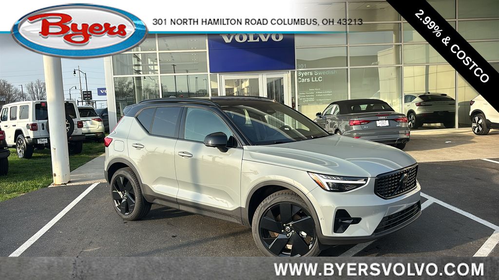 Gray (Vapour Grey Metallic) 2026 Volvo XC40 SUV / Crossover All-Wheel Drive Automatic