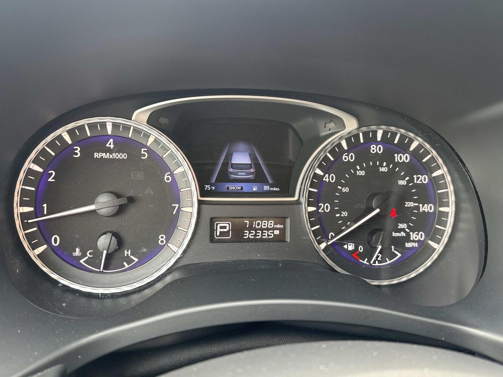 Used 2019 Black INFINITI PURE image 17
