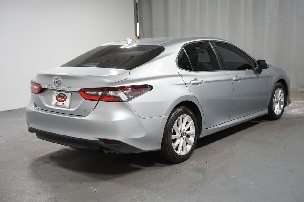 2023 Toyota Camry LE 8