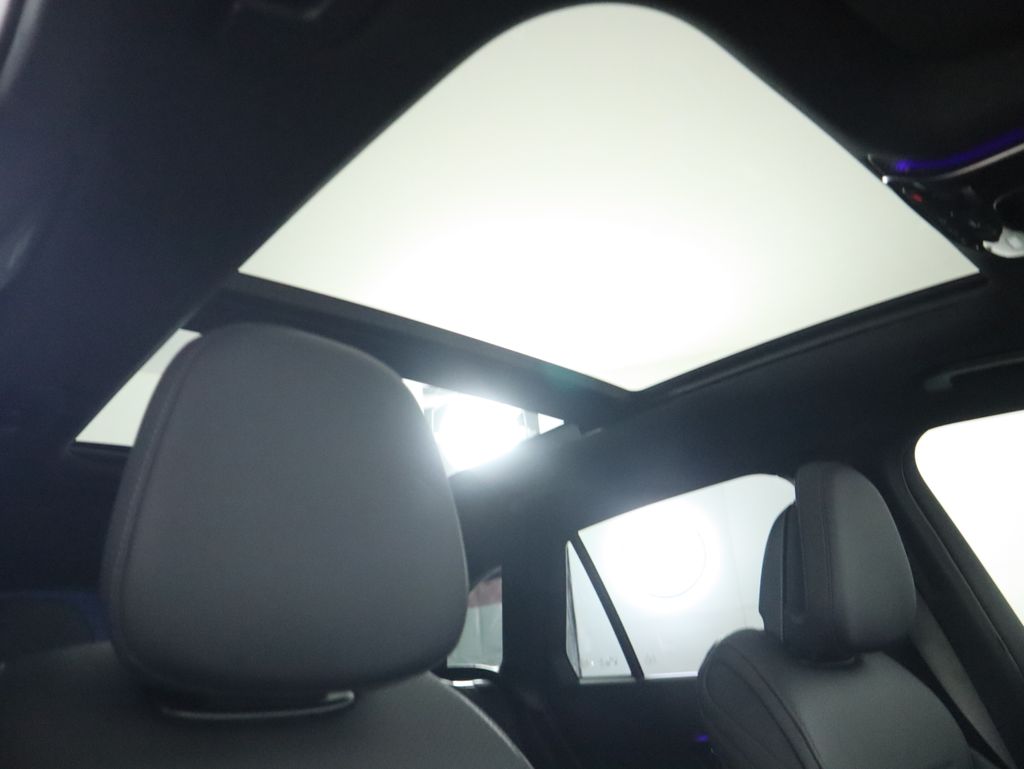 Thumbnail: 2026 Mercedes-Benz GLC - 20