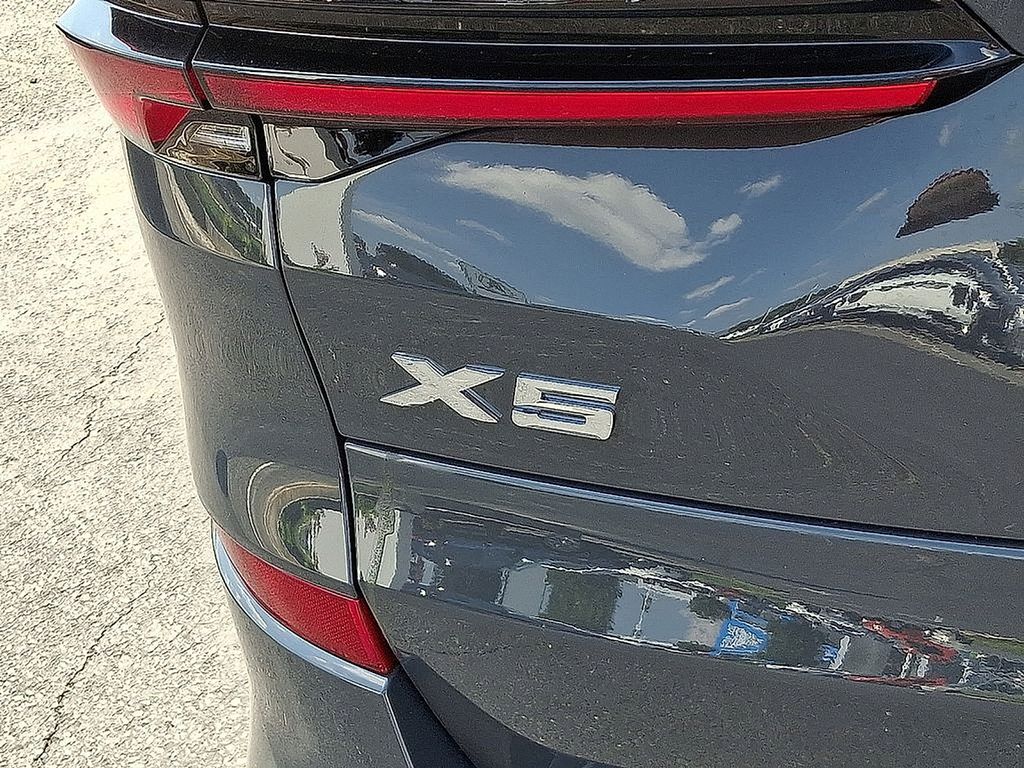 Thumbnail: 2026 BMW X5 - 5