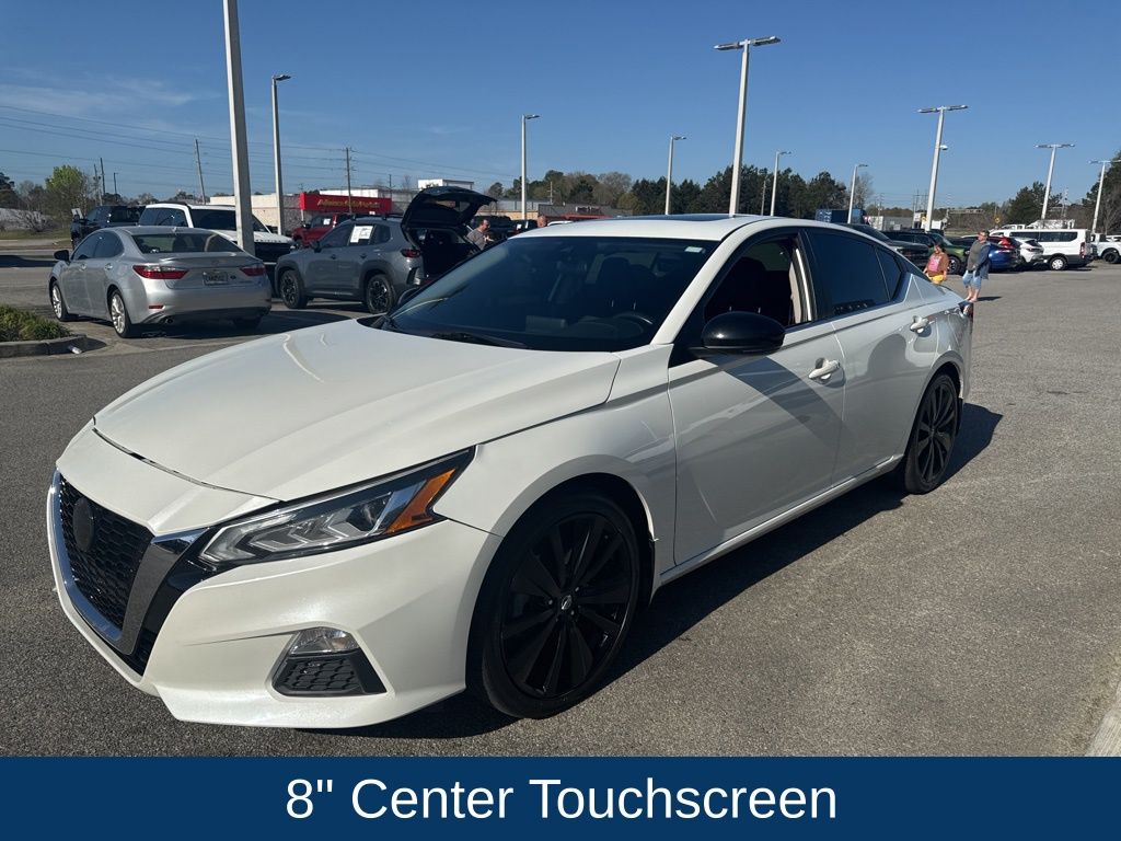 2022 Nissan Altima SR FWD