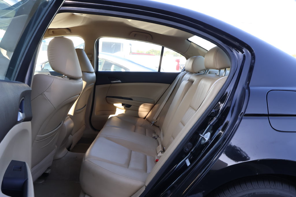 Thumbnail: 2012 Honda Accord - 30