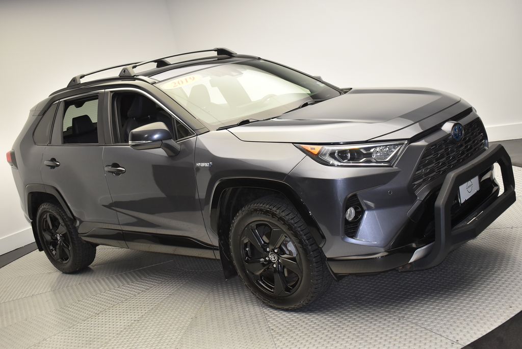 Thumbnail: 2019 Toyota RAV4 - 3