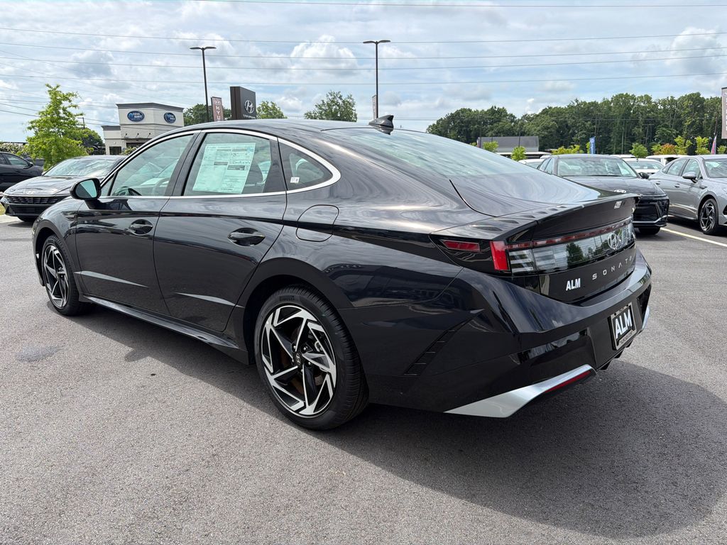 New 2026 Blue Hyundai SEL Sport image 4