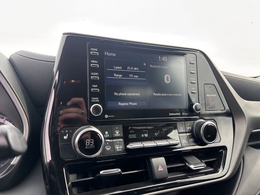 Used Car 2022 Toyota Highlander  Xle For Sale Under $30,000 In Austin, Texas