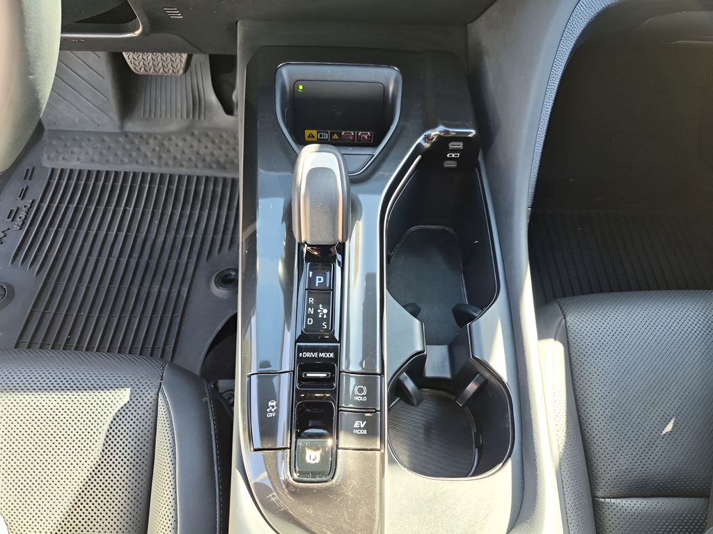 Used Car 2025 Toyota Crown Signia  Limited For Sale Under $50,000 In Austin, Texas