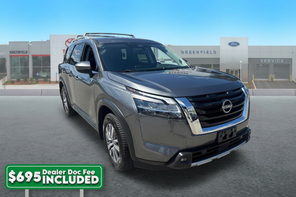 2022 Nissan Pathfinder SL