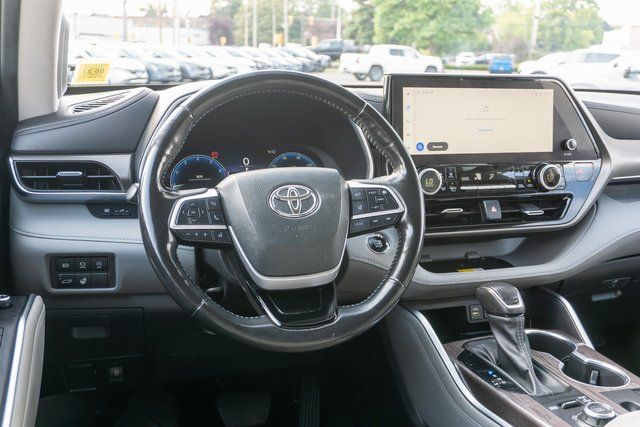 2023 Toyota Highlander Limited Beige at Auto Express Mitsubishi