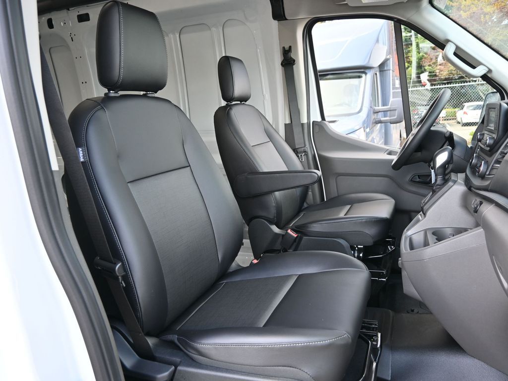 2025 Ford Transit 350 HD