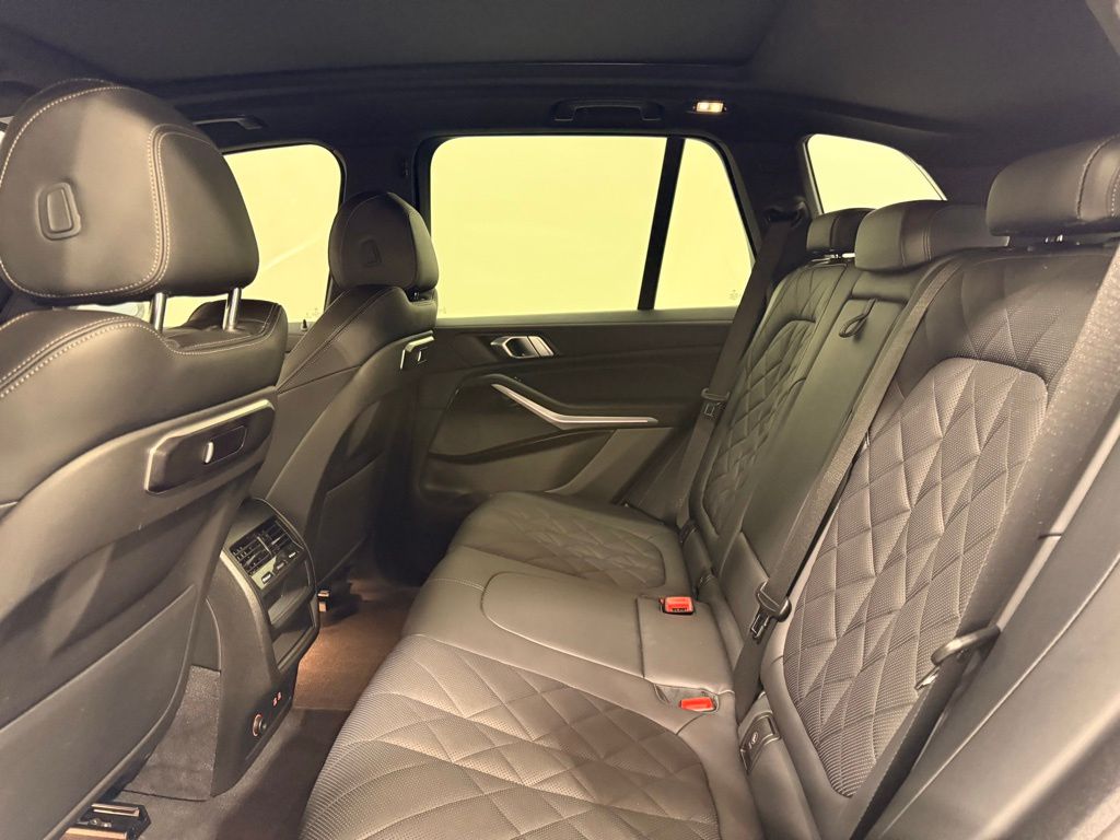 Thumbnail: 2024 BMW X5 - 19