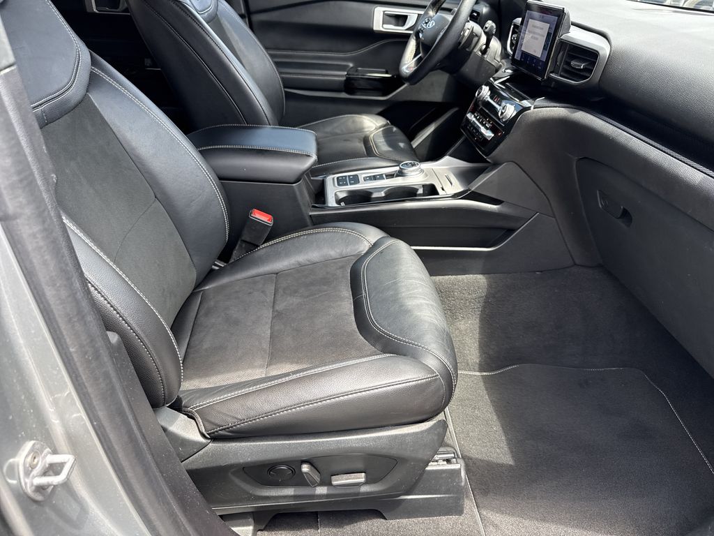 Used 2022 Ford Explorer SUV