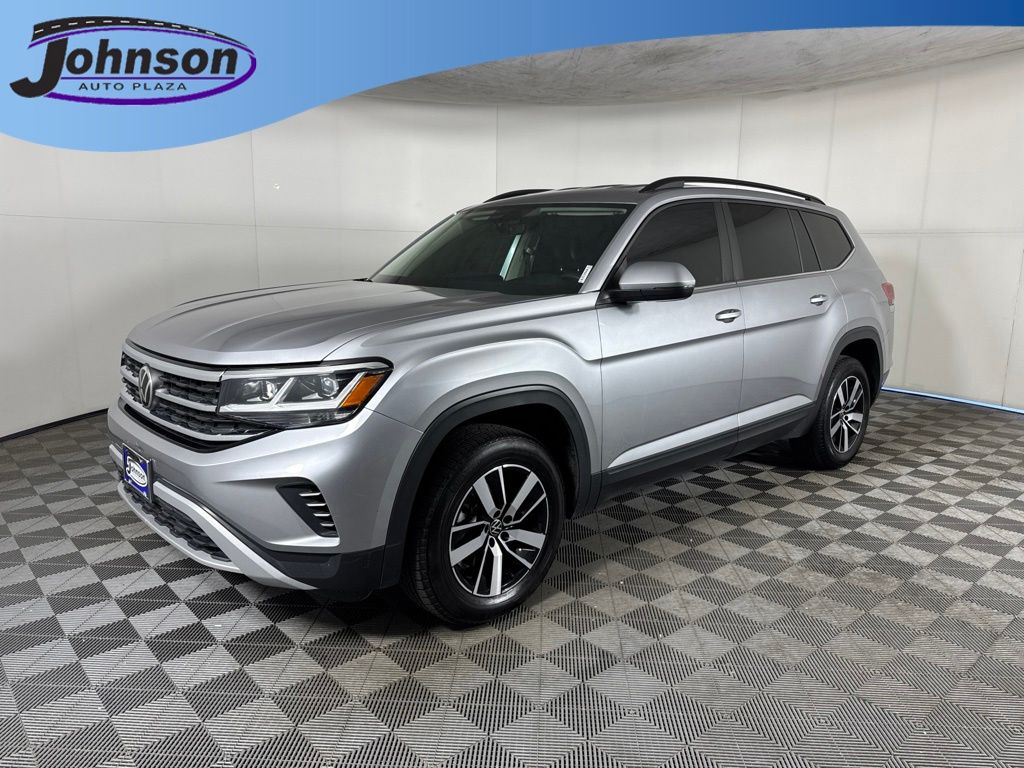Pyrite Silver Metallic 2022 Volkswagen Atlas SUV / Crossover All-Wheel Drive 8-Speed Automatic