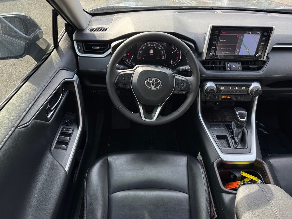 2019 Toyota RAV4 Limited 16