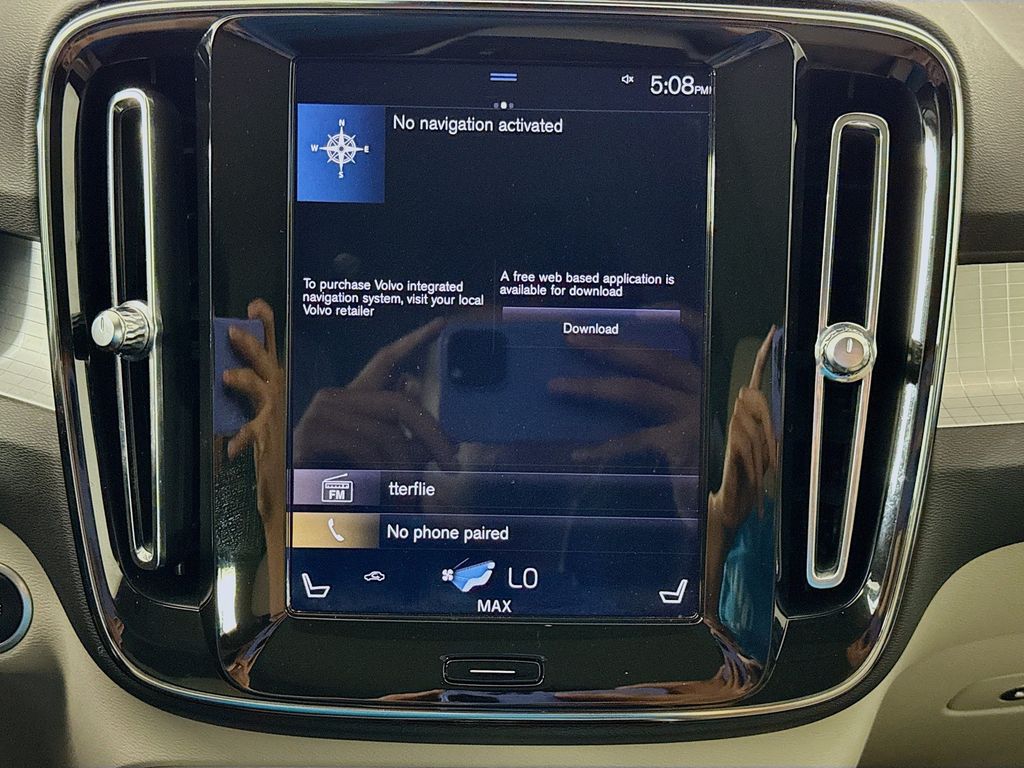Thumbnail: 2020 Volvo XC40 - 13