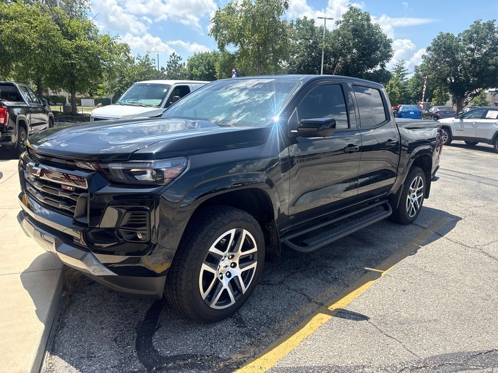 Black 2024 Chevrolet Colorado Pickup Truck Four-Wheel Drive 8-Speed Automatic