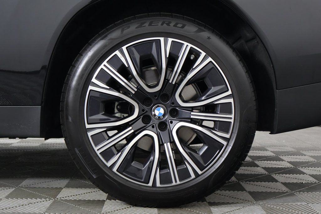 Thumbnail: 2026 BMW X3 - 16