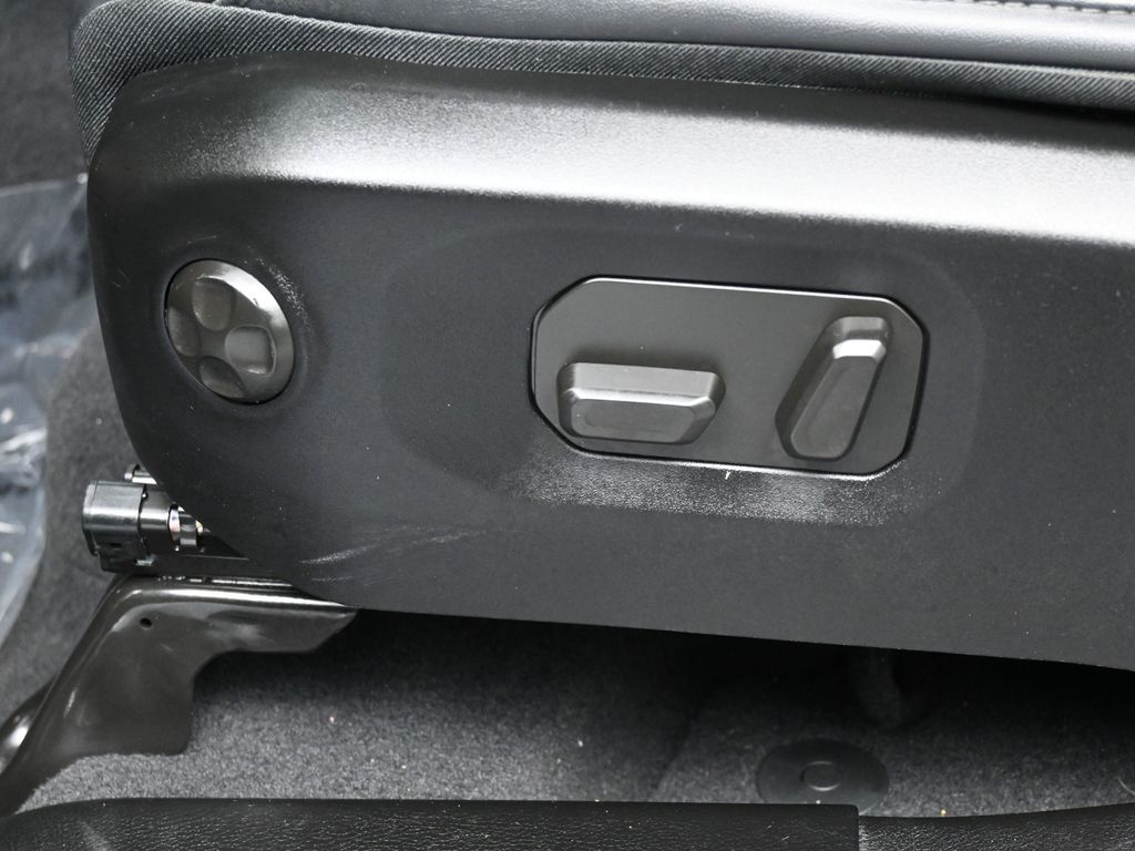 Used 2025 Black Clearcoat Jeep Rubicon 392 image 12