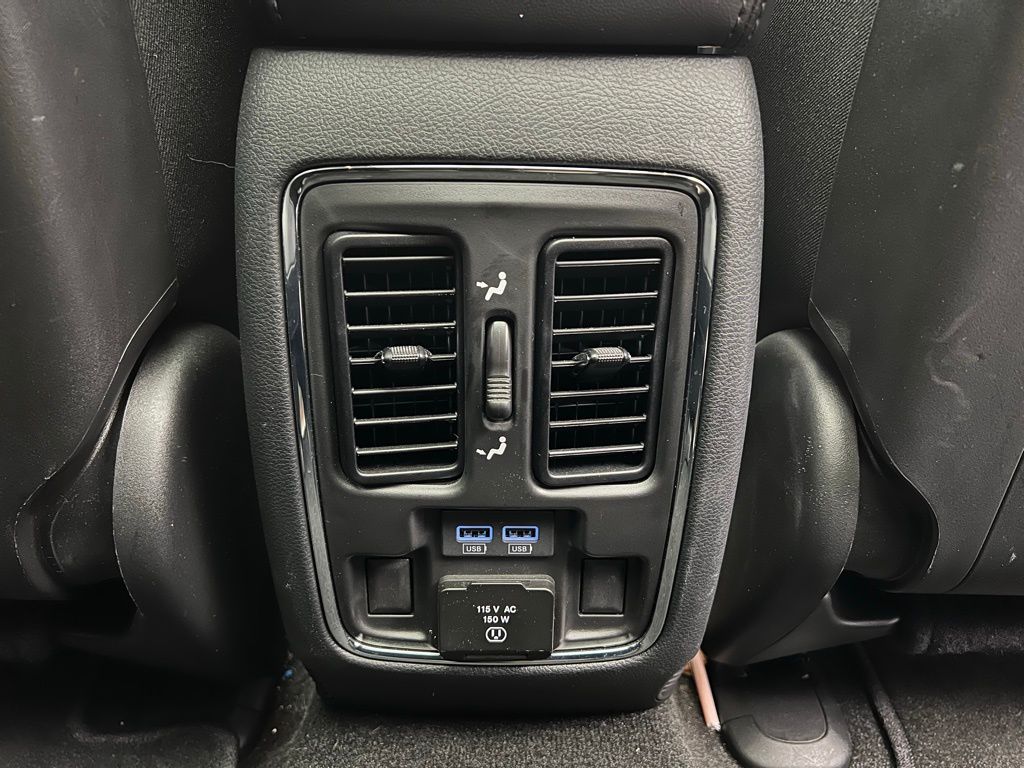 Thumbnail: 2022 Jeep Grand Cherokee - 9