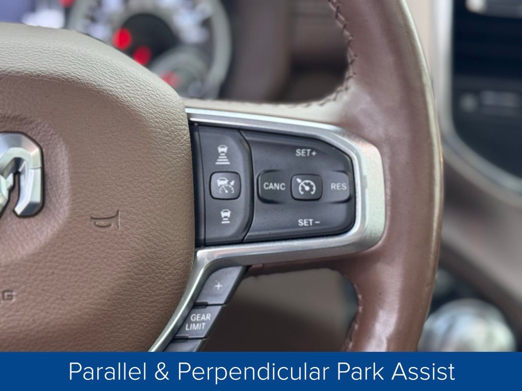 2019 Ram 1500 Laramie Crew Cab 4x4 5'7" Box