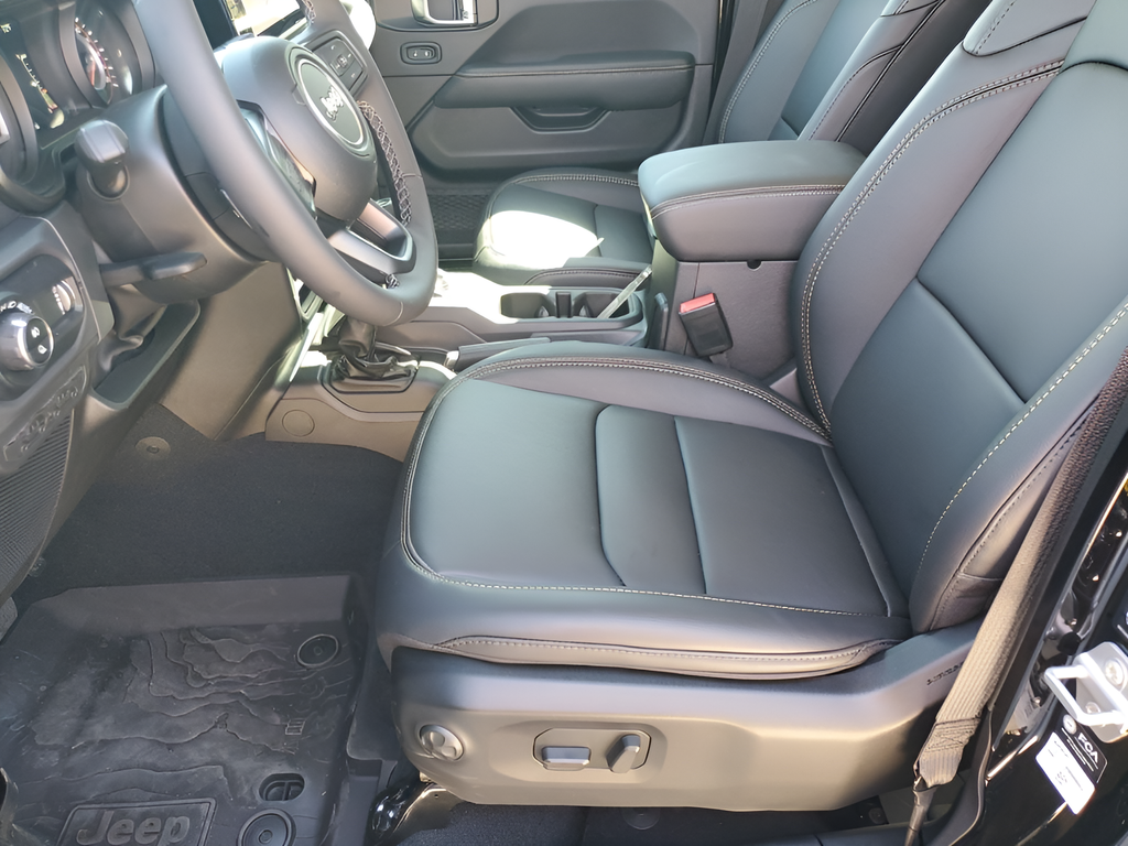 New Car 2025 Jeep Gladiator  For Sale Under $50,000 In Austin, Texas