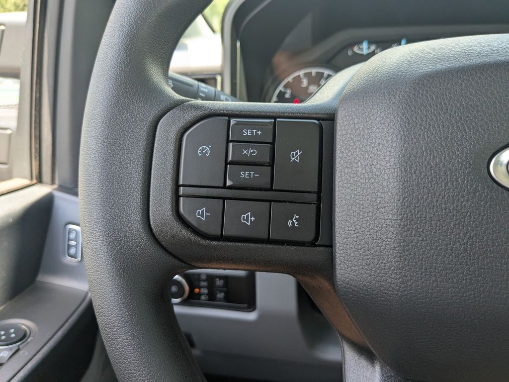 2025 Ford F-250 Super Duty XL