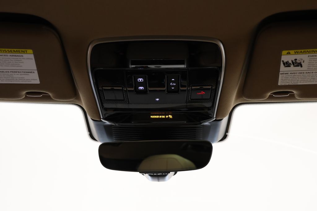 Thumbnail: 2026 Land Rover Range Rover - 14