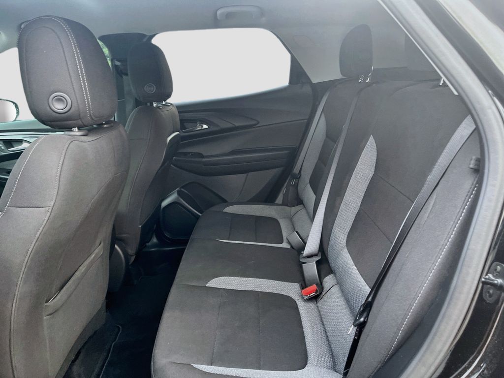 Used 2025 Black Chevrolet LT image 22