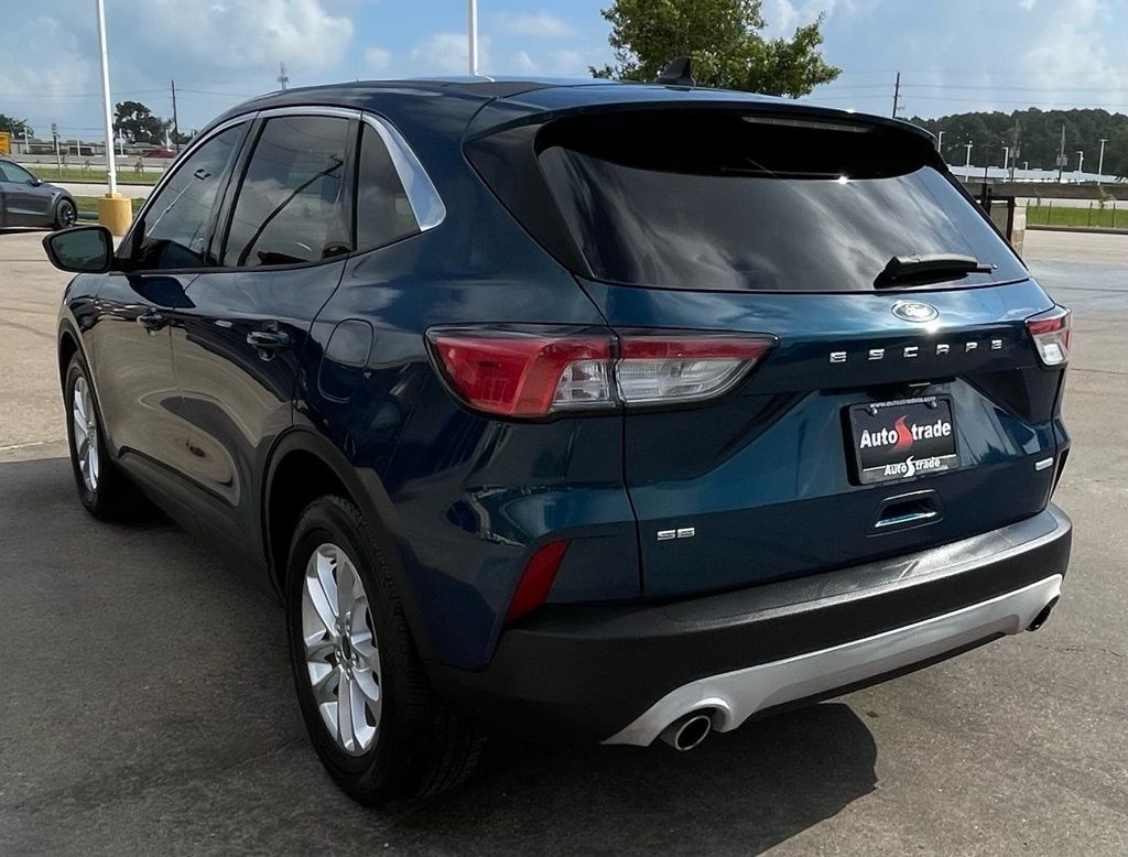 2020 Ford Escape SE Green at DeMontrond Ford